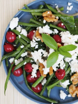 Spinach Salad With Cherries & Basil
